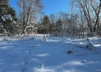 117 Albion Cross Rd, Parish, NY 13131