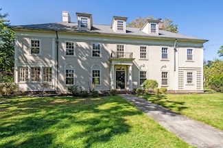 275 Kenyon St, Hartford, CT 06105