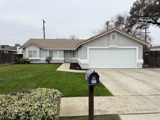 385 N Lane St, Tulare, CA 93274