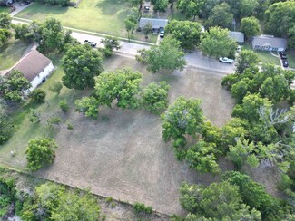 3020 Kerry Ln, Haltom City, TX 76117