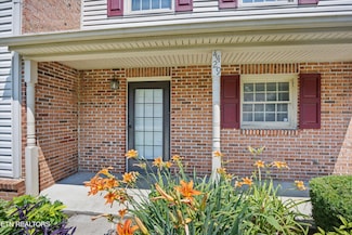 4429 Washington Ct, Knoxville, TN 37917