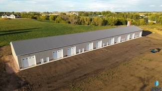 1168 E 5th St, Canton, SD 57013