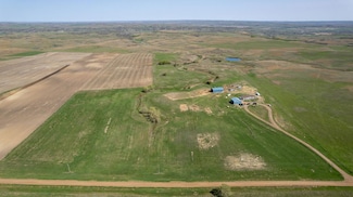 4755 58th St, Almont, ND 58520