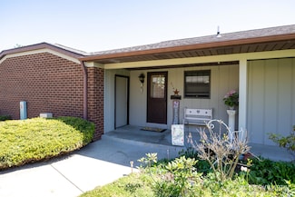 214 Bona Vista Dr NW Unit 114, Grand Rapids, MI 49504