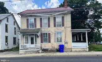 16 W Main St, Arendtsville, PA 17303