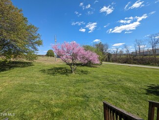 75 Fiesta Ln, Greeneville, TN 37745