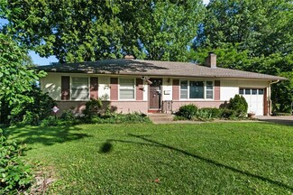 4922 NE Gladstone Ave, Kansas City, MO 64119