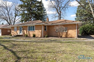 3262 Cragmoor Ave, Toledo, OH 43614