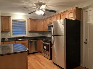 402 New River Rd Unit 112, Manville, RI 02838
