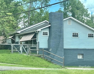379 N Louisiana Ave, Asheville, NC 28806