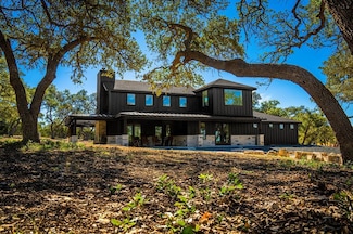 554 Springfield Rd Unit 10, Fredericksburg, TX 78624