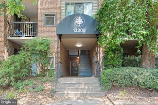 13205 Chalet Place Unit 204, Germantown, MD 20874