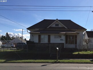 2707 E 33rd St, Vancouver, WA 98661