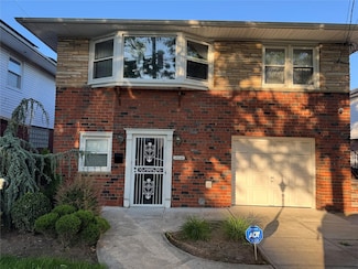 163-33 90th St, Howard Beach, NY 11414