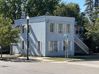 201 W 2nd St, Chaska, MN 55318