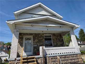 1213 Plum St, Steubenville, OH 43952