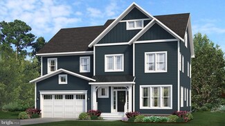 2001 Pimmit Dr, Falls Church, VA 22043