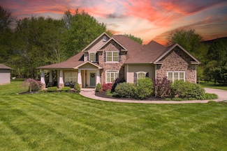 150 Lexington Woods Dr, Granville, OH 43023