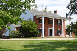 10 Holman Rd, Moberly, MO 65270