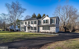 5 Millcreek Ln, Malvern, PA 19355