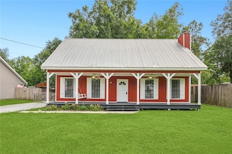1930 Dupard St, Mandeville, LA 70448