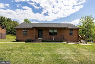 113 Dock St, Luray, VA 22835