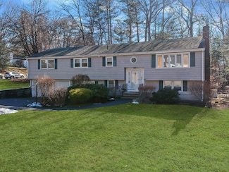 45 Stag Dr, Billerica, MA 01821