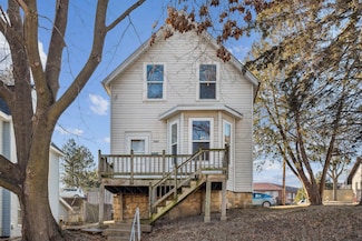 1505 Cornell St, Dubuque, IA 52001