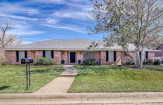 6717 Del Prado Ave, Fort Worth, TX 76133