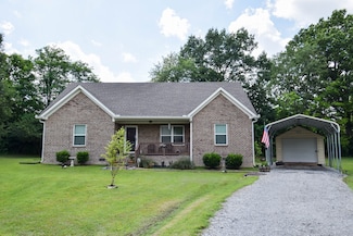 104 Jollie Ln, Westmoreland, TN 37186