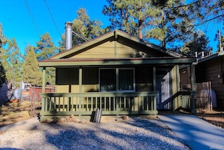 964 Pine Ln, Big Bear City, CA 92314