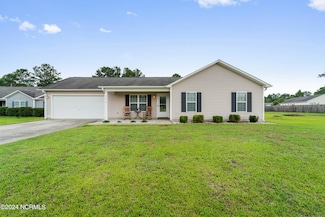 402 Alder Ct, Richlands, NC 28574