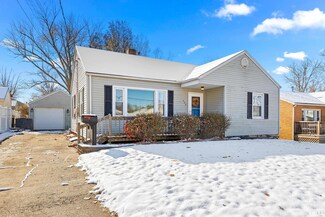 320 Herman St, Pekin, IL 61554
