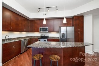 4620 Piedmont Row Dr Unit 604, Charlotte, NC 28210