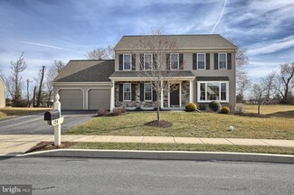 124 Blackbird Ln, Hummelstown, PA 17036