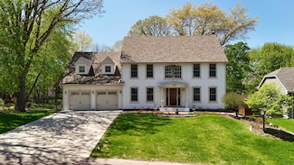 12581 Dover Dr, Saint Paul, MN 55124
