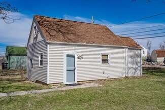 5225 S Harrison St, Fort Wayne, IN 46807