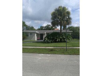 1601 NW 4th St, Boca Raton, FL 33486