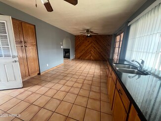 4537 E Hidalgo Ave, Phoenix, AZ 85040