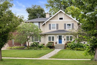 438 S Hill Ave, Elmhurst, IL 60126