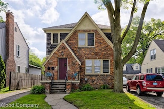 1722 W Farnum Ave, Royal Oak, MI 48067
