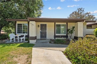 19504 Avenue of The Oaks Unit C, Newhall, CA 91321