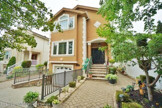10 Case Ave, Staten Island, NY 10309