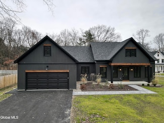 539 Locust Grove Rd, Greenfld Ctr, NY 12833