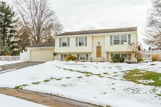 49 Kimbrook Cir, Rochester, NY 14612
