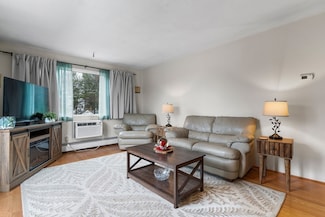 270 Main St Unit 35, North Reading, MA 01864
