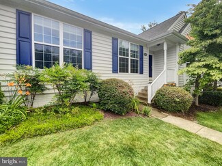 17425 Tedler Cir, Round Hill, VA 20141