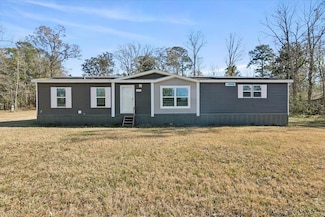 2330 Indian Hill Dr, Silsbee, TX 77656