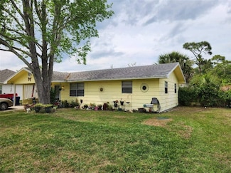 250 Delaware Ave, Sebastian, FL 32958