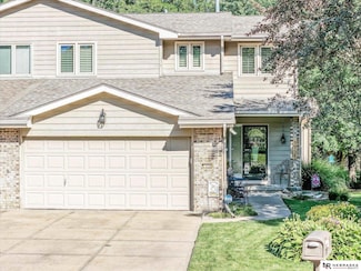 1735 N 123rd St, Omaha, NE 68154